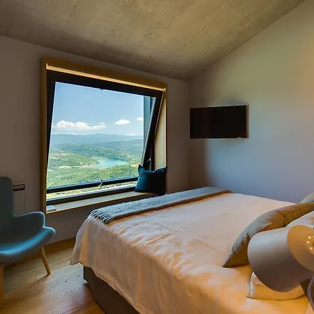 Vista Vila *